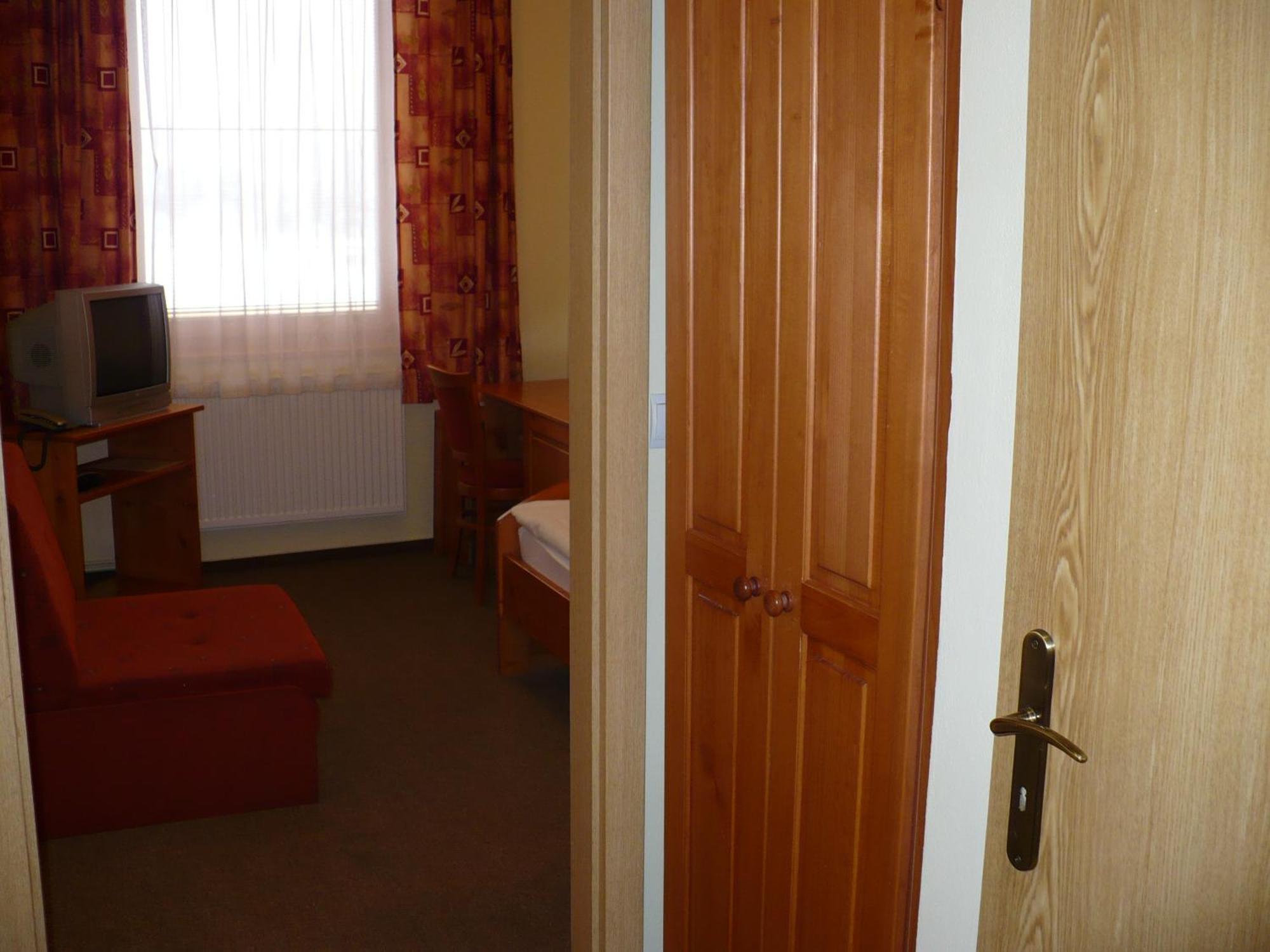Motel Ranc Ruzomberok Exteriör bild