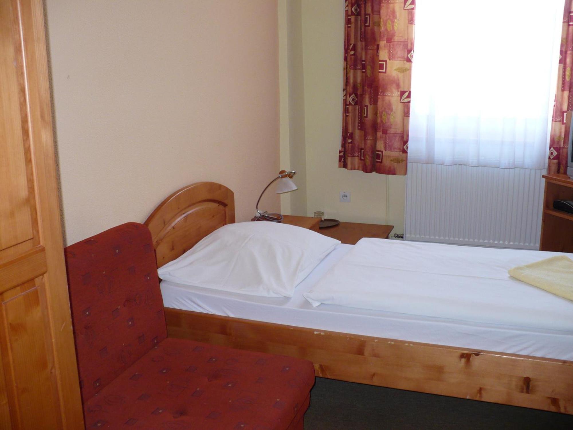 Motel Ranc Ruzomberok Exteriör bild
