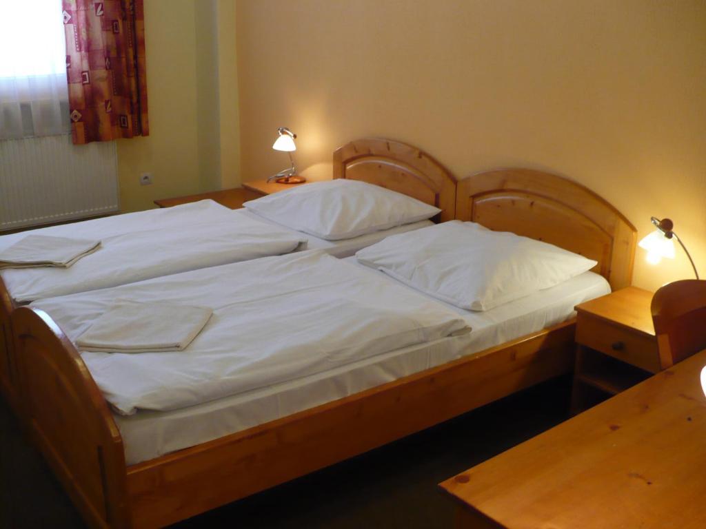 Motel Ranc Ruzomberok Rum bild