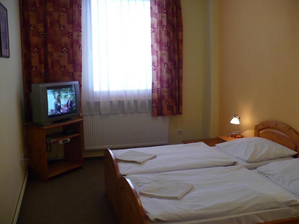 Motel Ranc Ruzomberok Rum bild